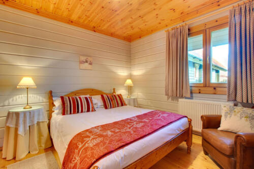 Apple Tree - master bedroom 1a