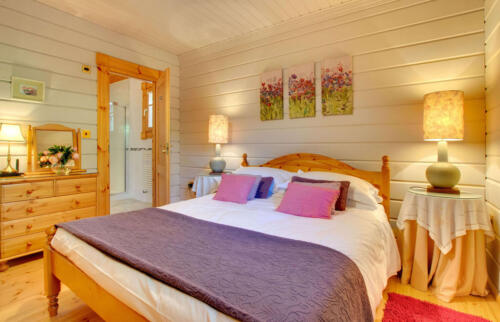 Lime Tree - master bedroom 1b
