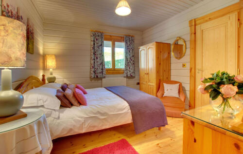 Lime Tree - master bedroom 1d